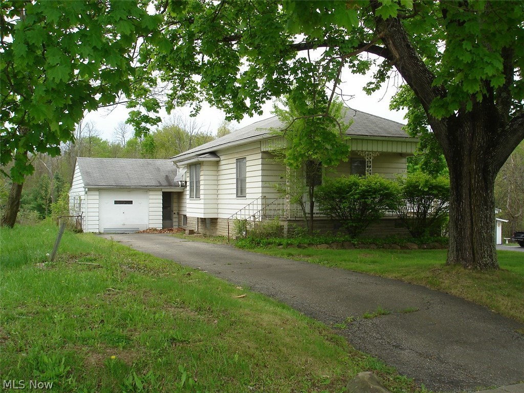 35 Shields Road Youngstown, OH 44512 - Photo 1 of 2 Gallery Image 1