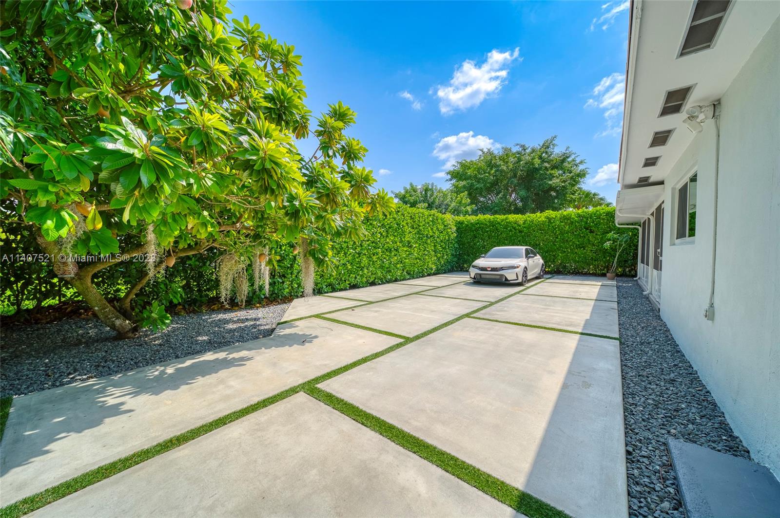 13401 Southwest 79th Street Miami, FL 33183 - Photo 26 of 34 a view of a yard with potted plants