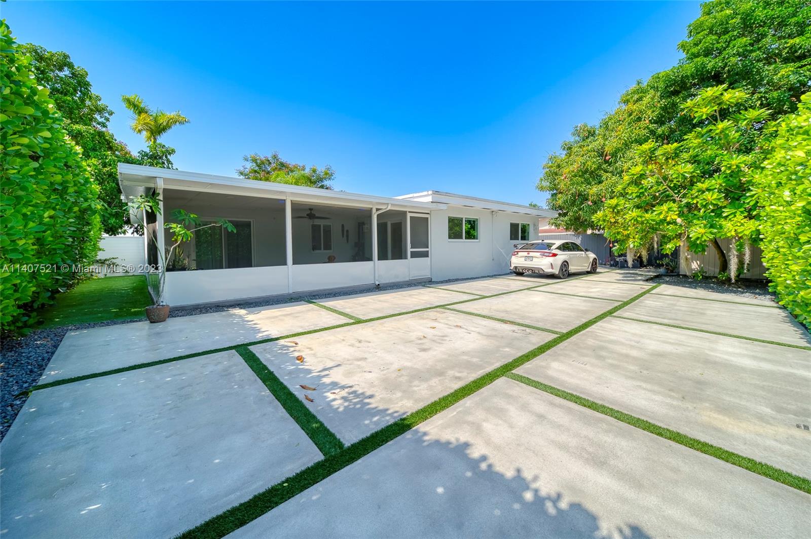 13401 Southwest 79th Street Miami, FL 33183 - Photo 27 of 34 a view of a house with a patio
