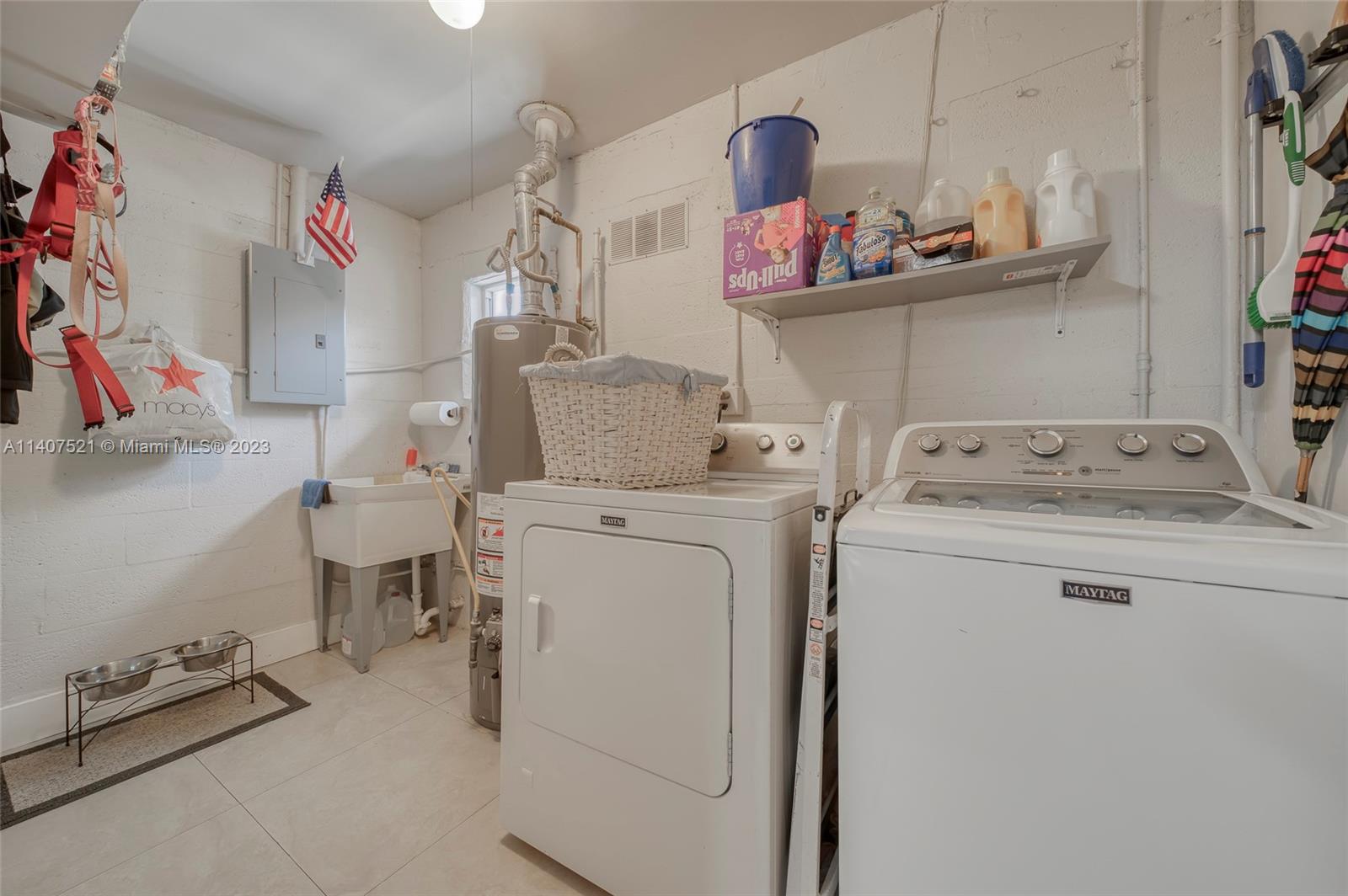 13401 Southwest 79th Street Miami, FL 33183 - Photo 34 of 34 a utility room with dryer and washer