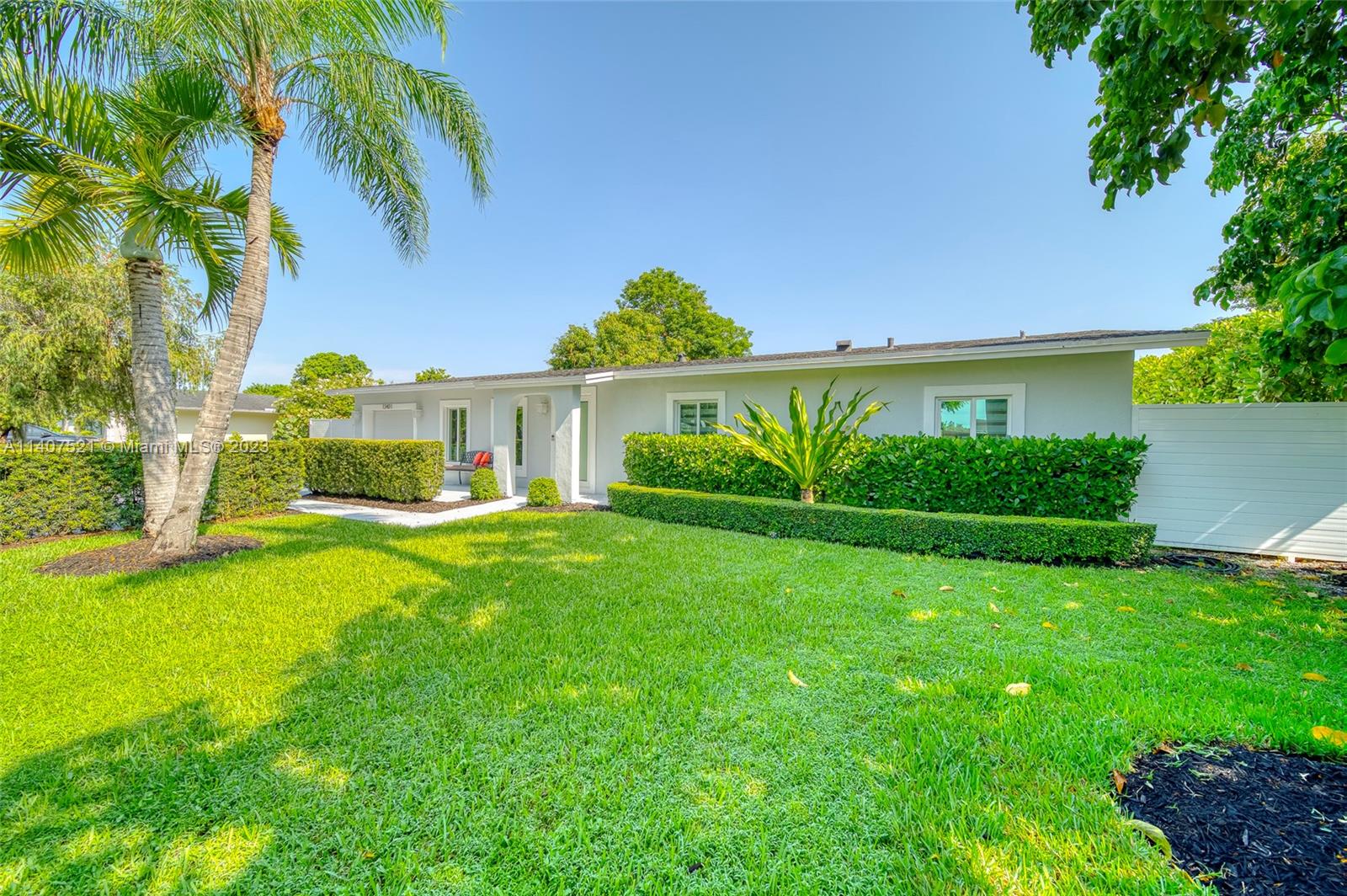 13401 Southwest 79th Street Miami, FL 33183 - Photo 4 of 34 a view of a house with a yard