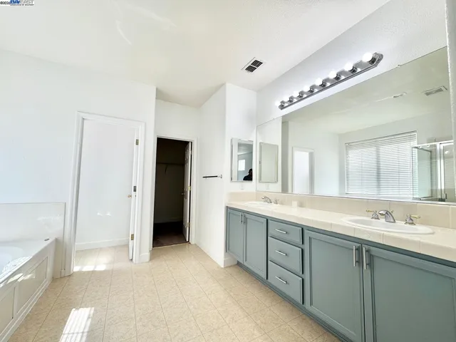 $399,999 | 9516 Sarazen Court, Patterson, CA 95363