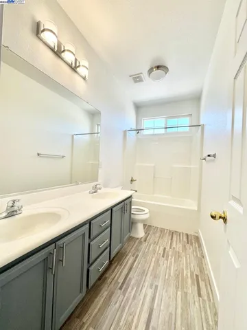 $399,999 | 9516 Sarazen Court, Patterson, CA 95363