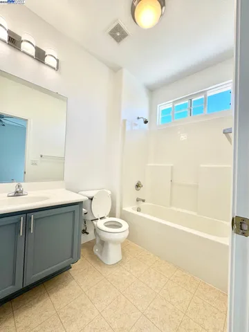 $399,999 | 9516 Sarazen Court, Patterson, CA 95363