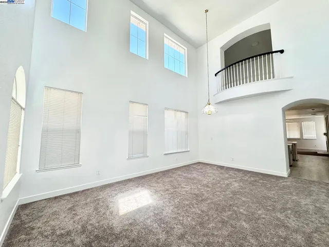$399,999 | 9516 Sarazen Court, Patterson, CA 95363