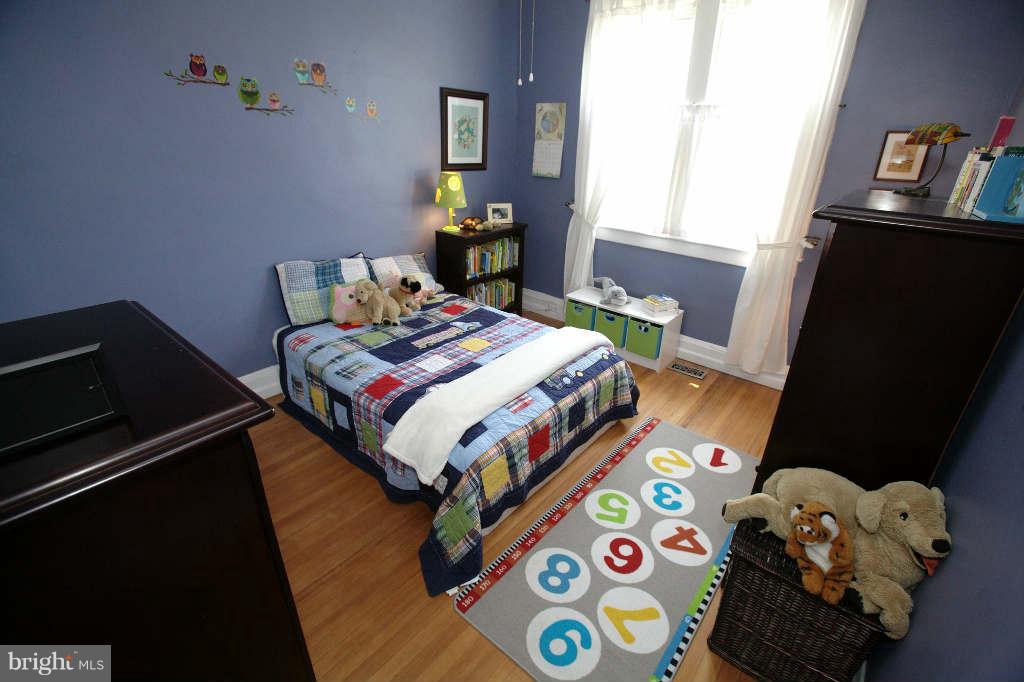 4214 Falls Road Baltimore, MD 21211 - Photo 25 of 29 SECOND BEDROOM
