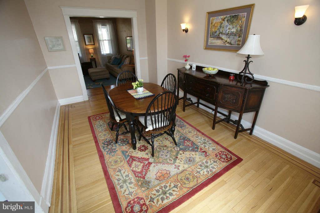 4214 Falls Road Baltimore, MD 21211 - Photo 10 of 29 Dining Room