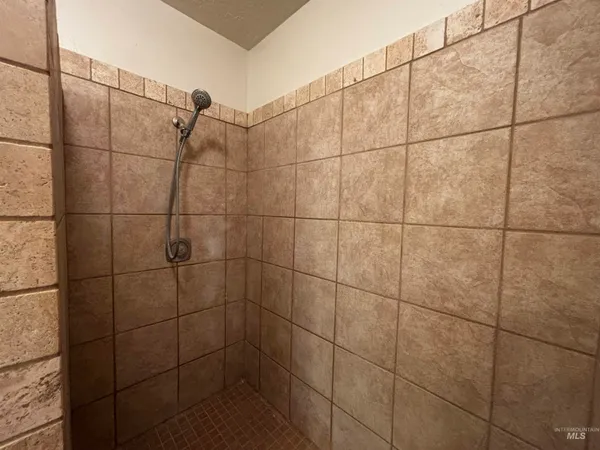 $1,100,000 | 3981 North 3575 East, Kimberly, ID 83341