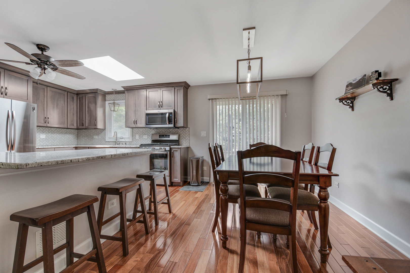 613 Gavin Avenue Romeoville, IL 60446 - Photo 7 of 31 Gallery Image 7