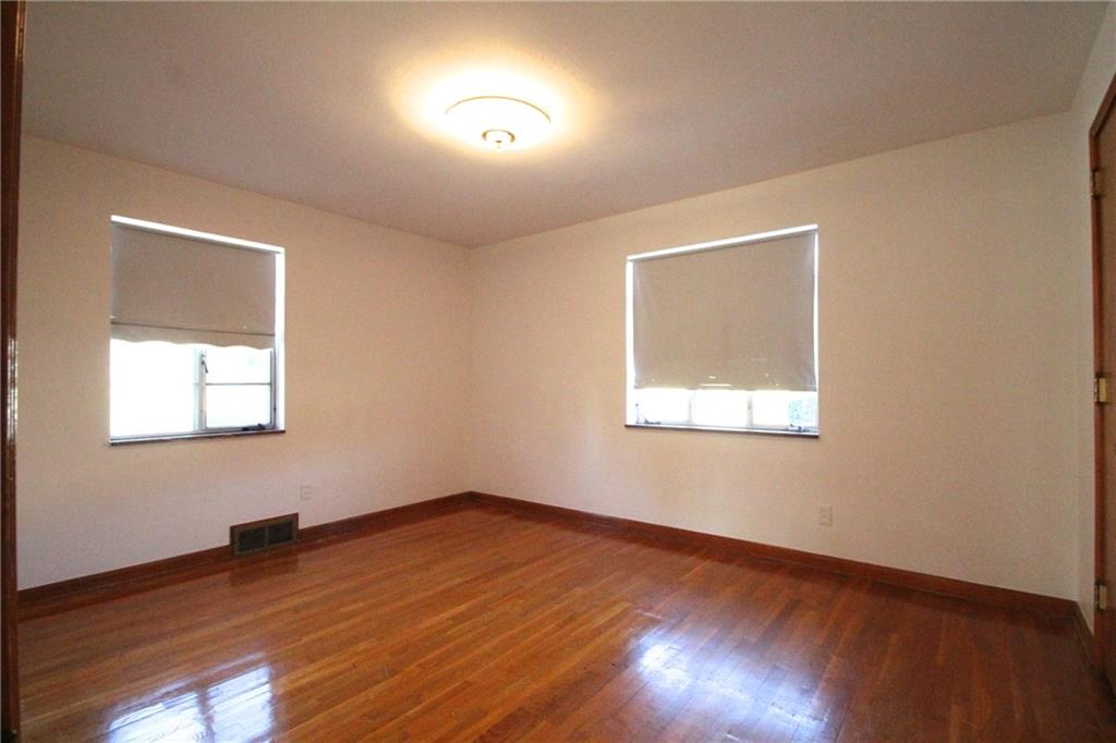 4746 Gardenville Road Baldwin, PA 15236 - Photo 7 of 16 Gallery Image 7