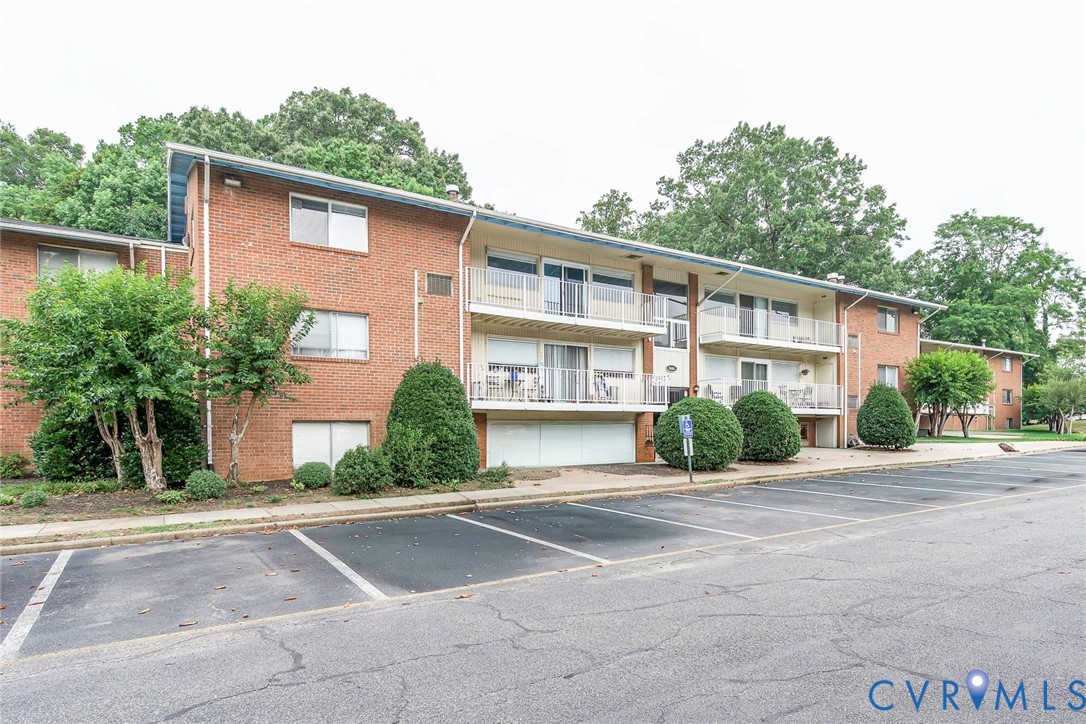5616 Crenshaw Road, Unit 934 Richmond, VA 23227 - Photo 2 of 26