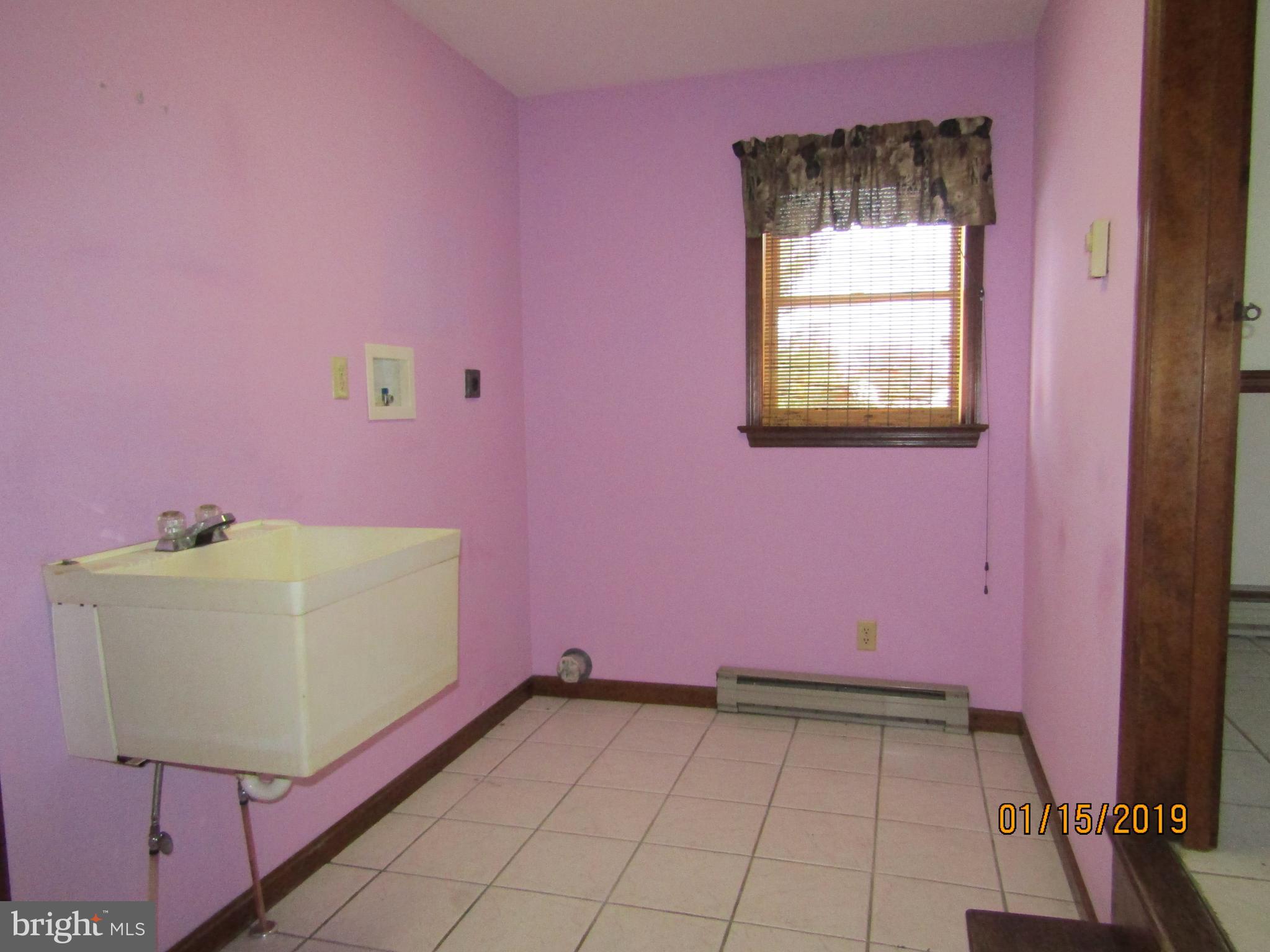 1295 Breneman Road Conestoga, PA 17516 - Photo 29 of 34 Laundry room