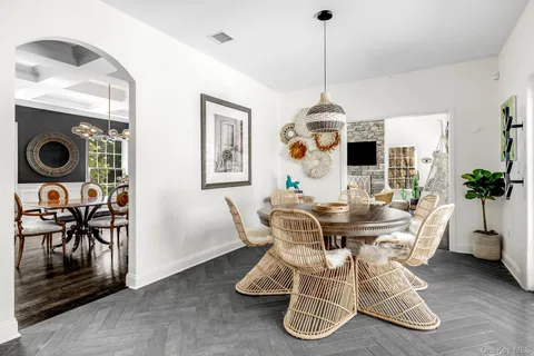 $1,325,000 | 260 Mill River Road, Chappaqua, NY 10514