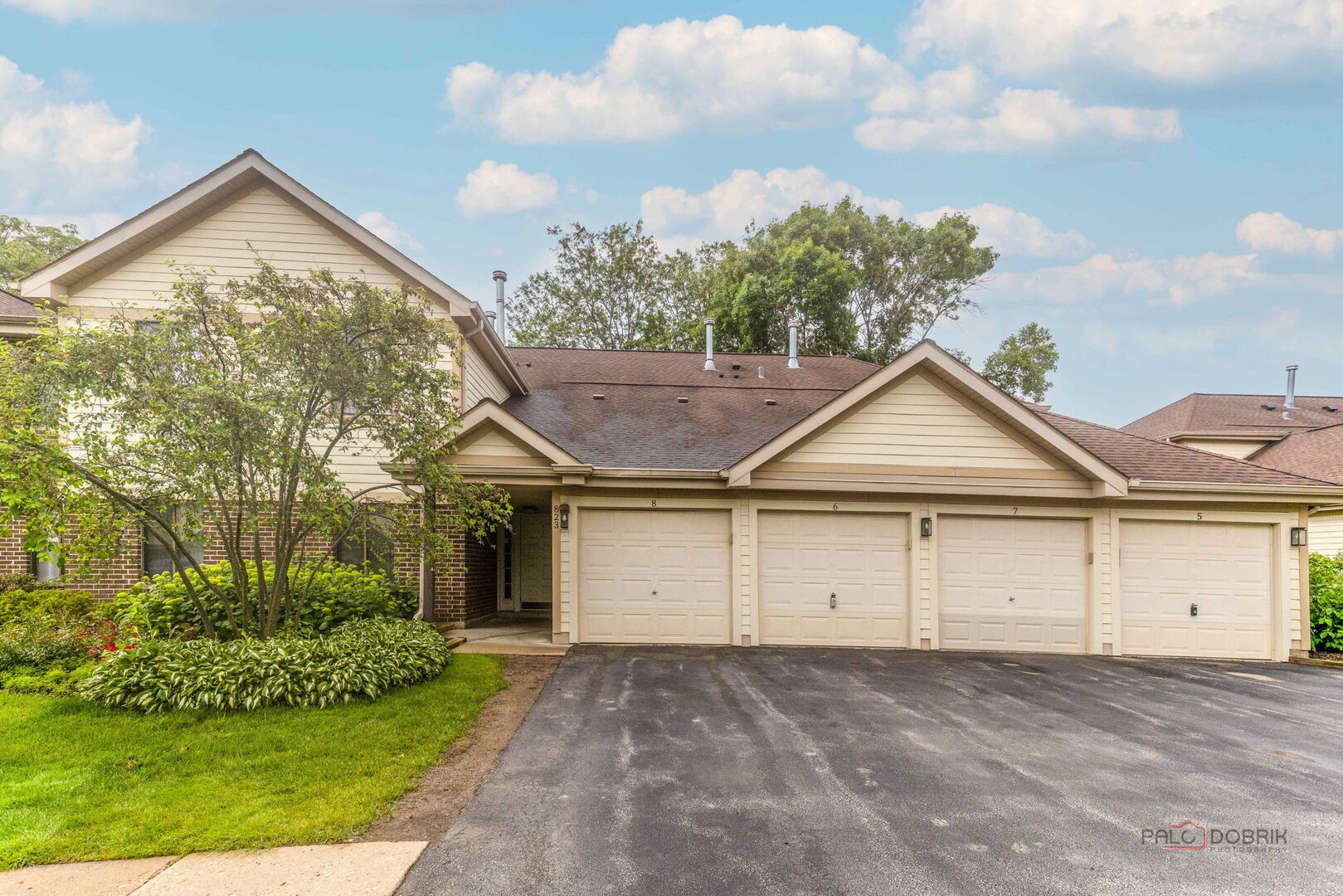 823 Coach Road, Unit 6 Palatine, IL 60074 - Photo 1 of 32