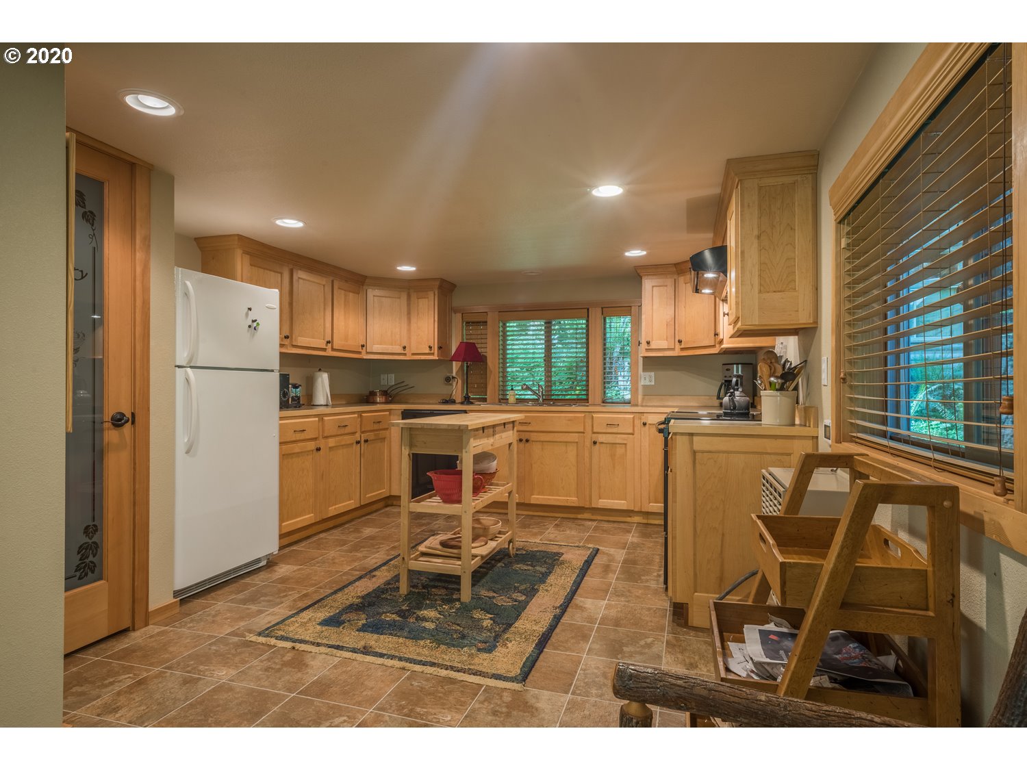 28788 Still Creek Road Rhododendron, OR 97049 - Photo 13 of 32 Gallery Image 13