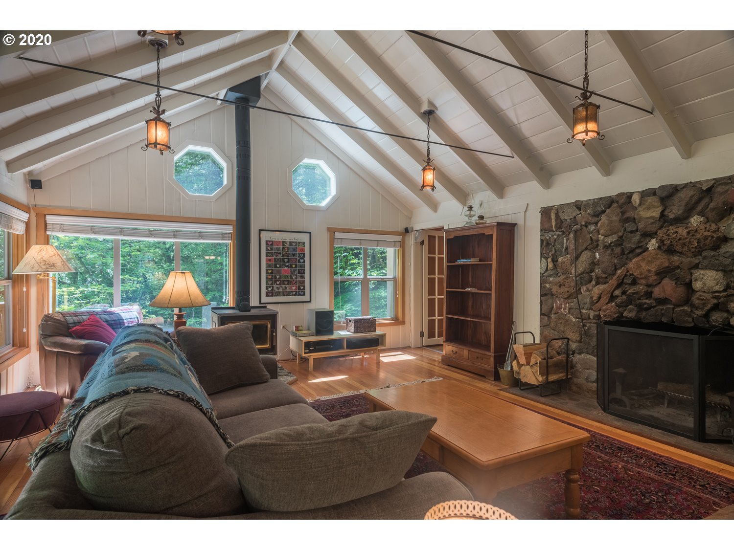 28788 Still Creek Road Rhododendron, OR 97049 - Photo 5 of 32 Gallery Image 5