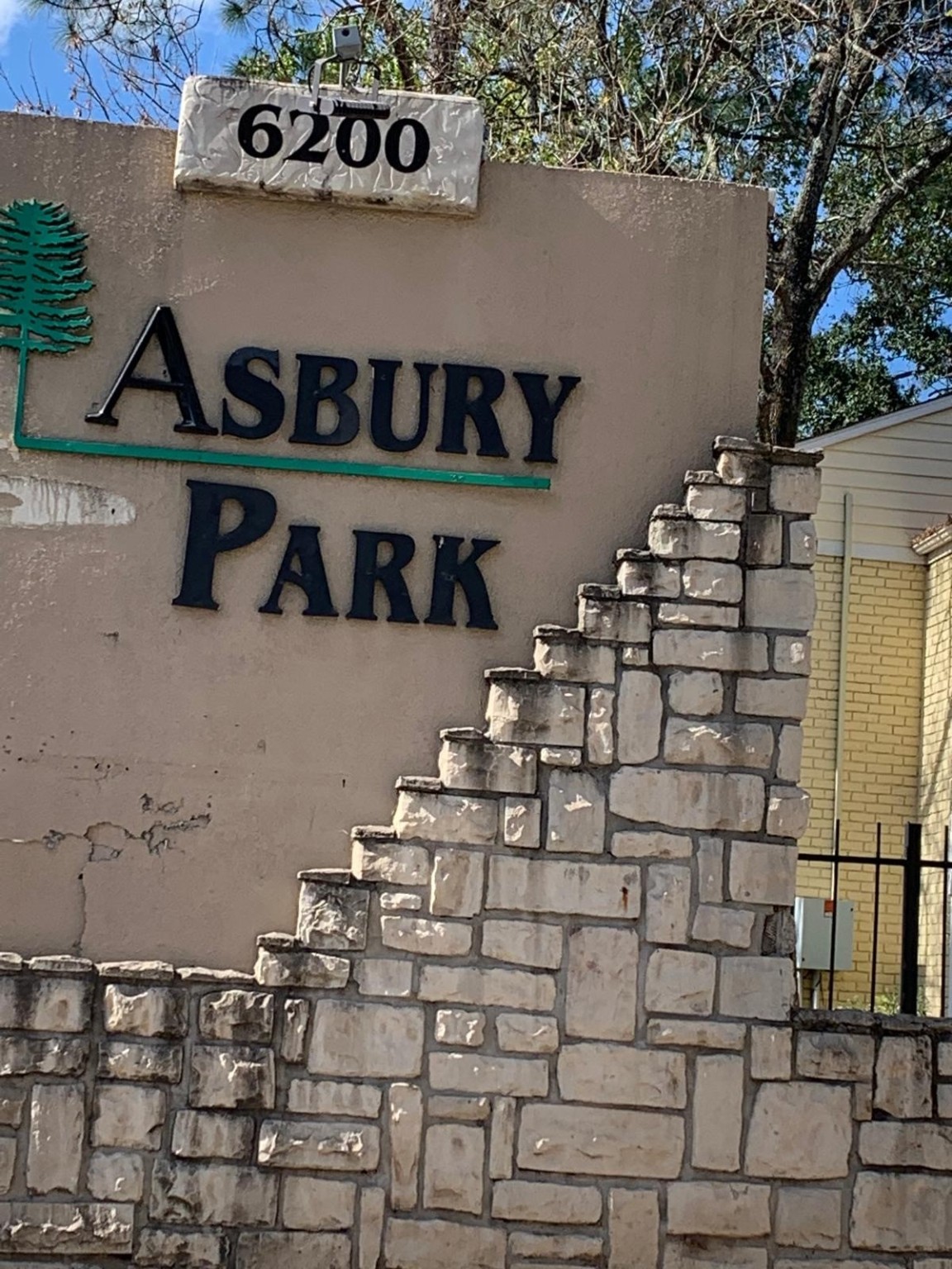 6200 West Tidwell Road, Unit 606 Houston, TX 77092 - Photo 2 of 24