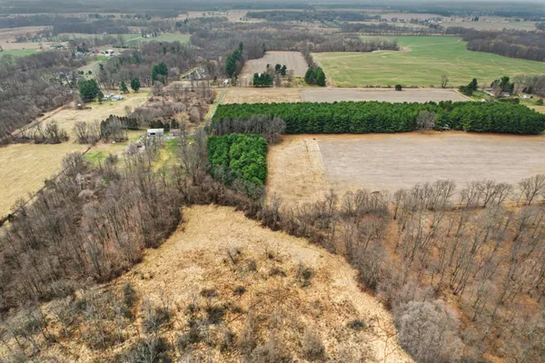 $109,900 | 7748 1/2 1/2 Mile Road, East Leroy, MI 49051