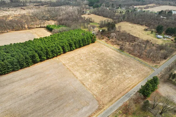 $109,900 | 7748 1/2 1/2 Mile Road, East Leroy, MI 49051