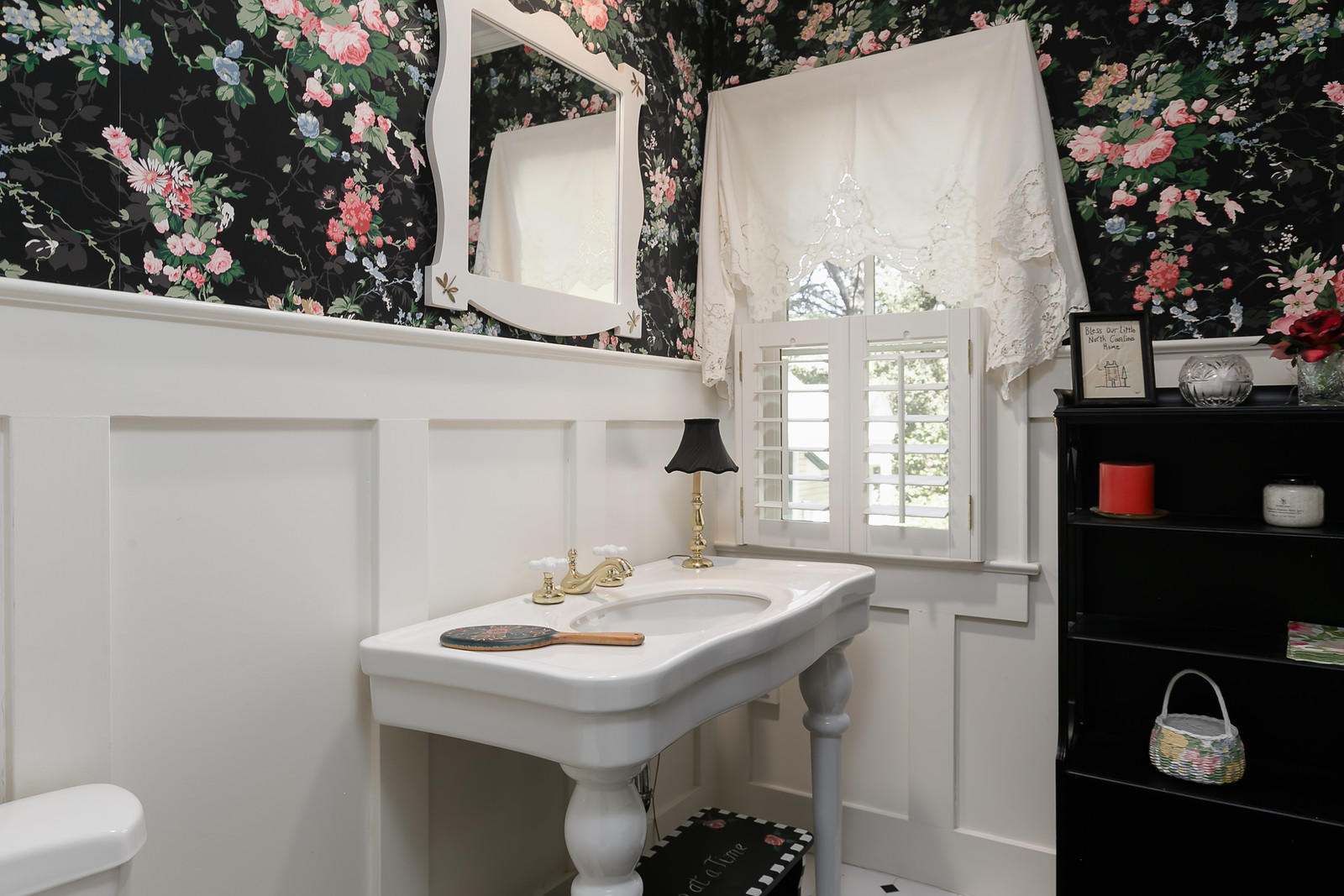 30 Laurel Road Pinehurst, NC 28374 - Photo 27 of 38 Upstairs Hall Bath