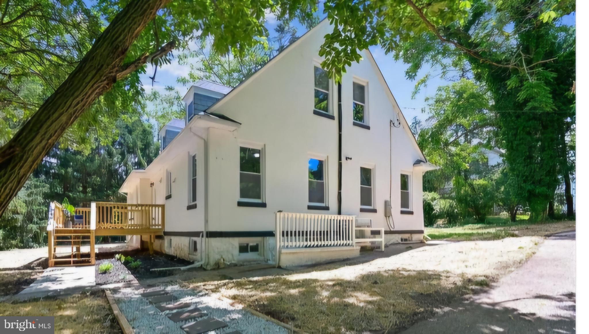 5606 Pimlico Road Baltimore, MD 21209 - Photo 3 of 38