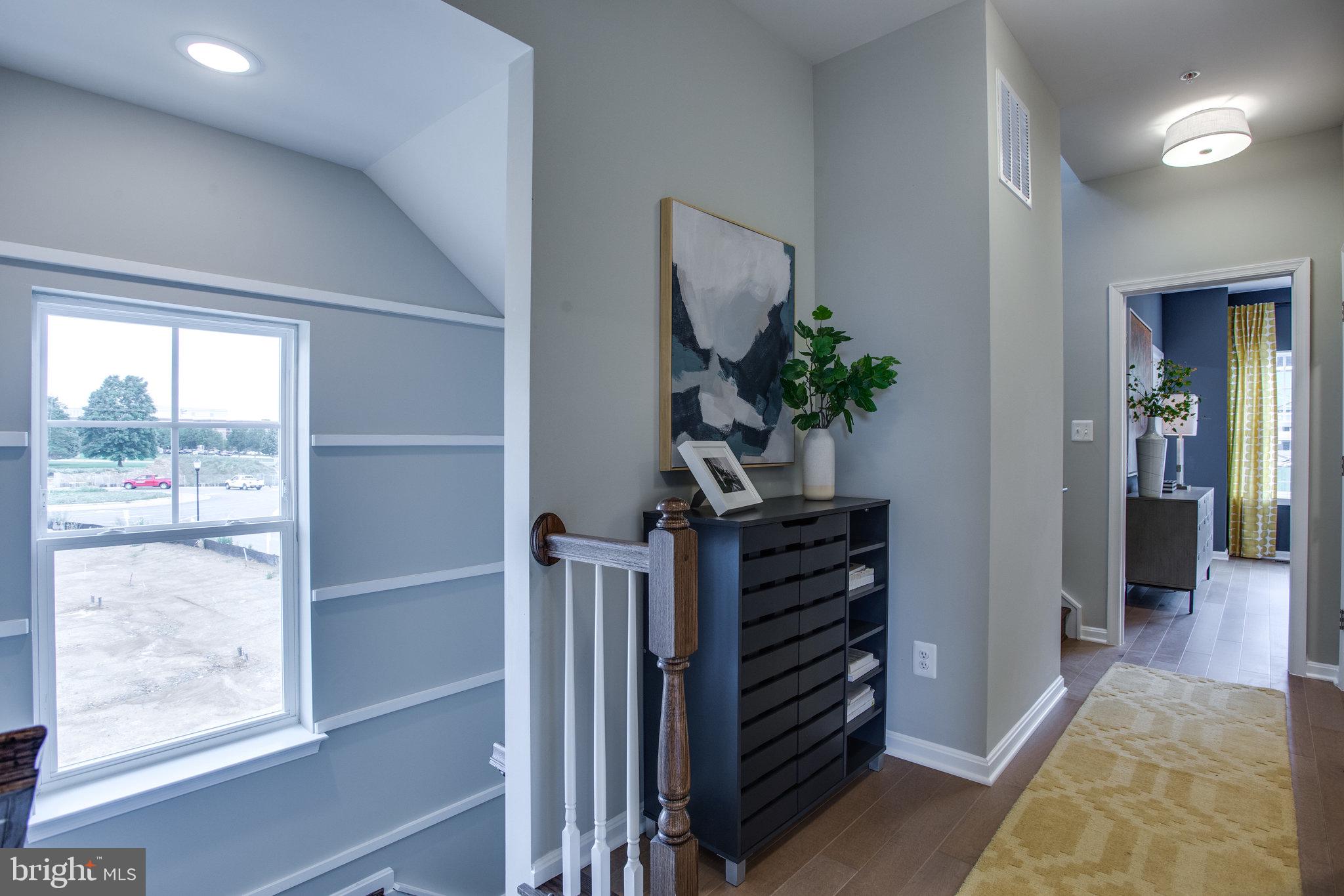 2571 Hopton Lane Frederick, MD 21701 - Photo 21 of 38 Upstairs hallway