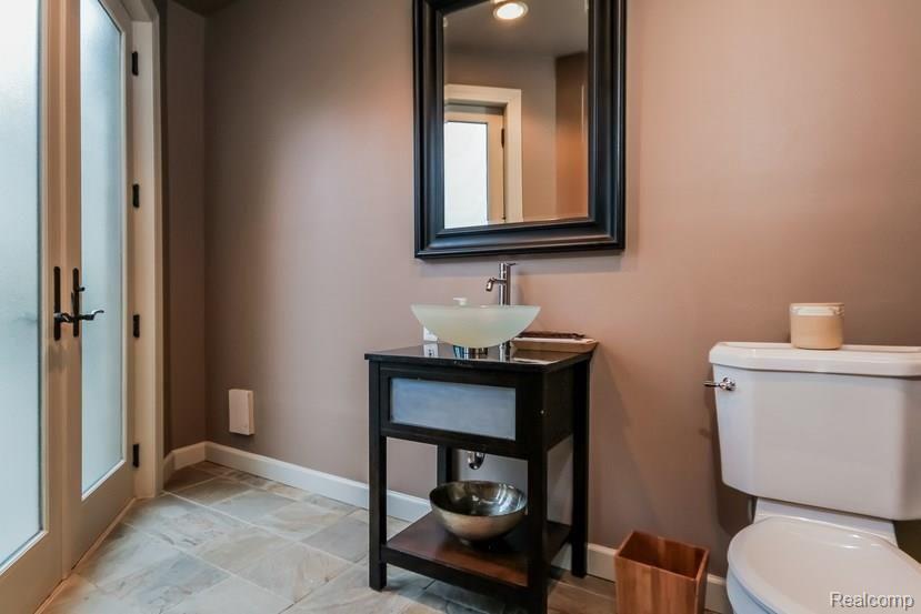 4355 Hickory Ridge Plymouth, MI 48170 - Photo 58 of 88 095-Bathroom-1301150-mls.jpg