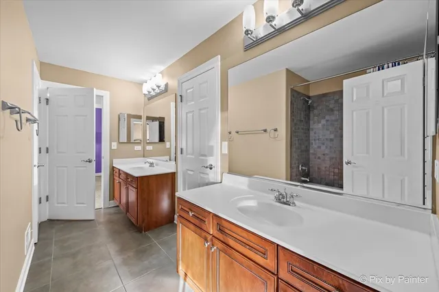 $734,500 | 7 Birchwood Court, Lake In The Hills, IL 60156