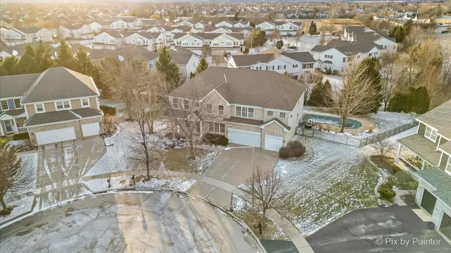 $734,500 | 7 Birchwood Court, Lake In The Hills, IL 60156