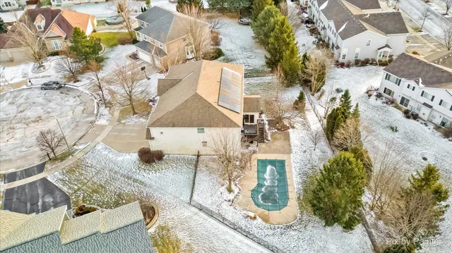 $734,500 | 7 Birchwood Court, Lake In The Hills, IL 60156