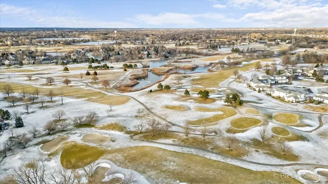 $734,500 | 7 Birchwood Court, Lake In The Hills, IL 60156