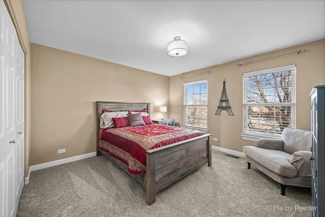 $734,500 | 7 Birchwood Court, Lake In The Hills, IL 60156