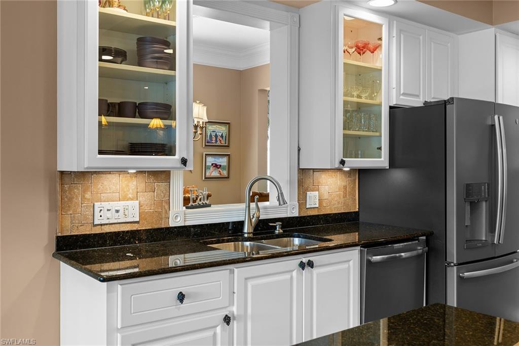 5169 Inagua Way Naples, FL 34119 - Photo 13 of 40 Gallery Image 13