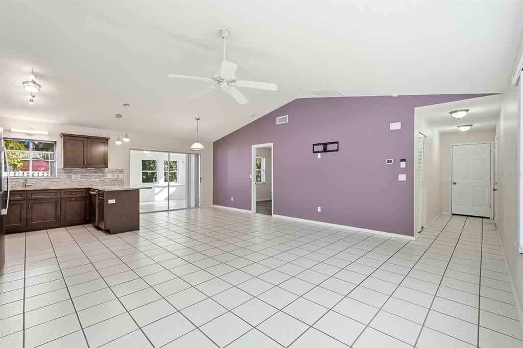 550 Locust Street Port Orange, FL 32127 - Photo 5 of 37