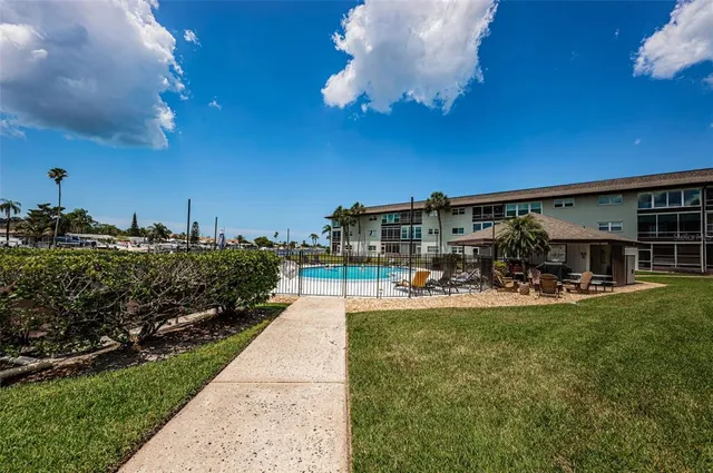 $1,750 | 5157 Silent Loop, Unit 301, New Port Richey, FL 34652