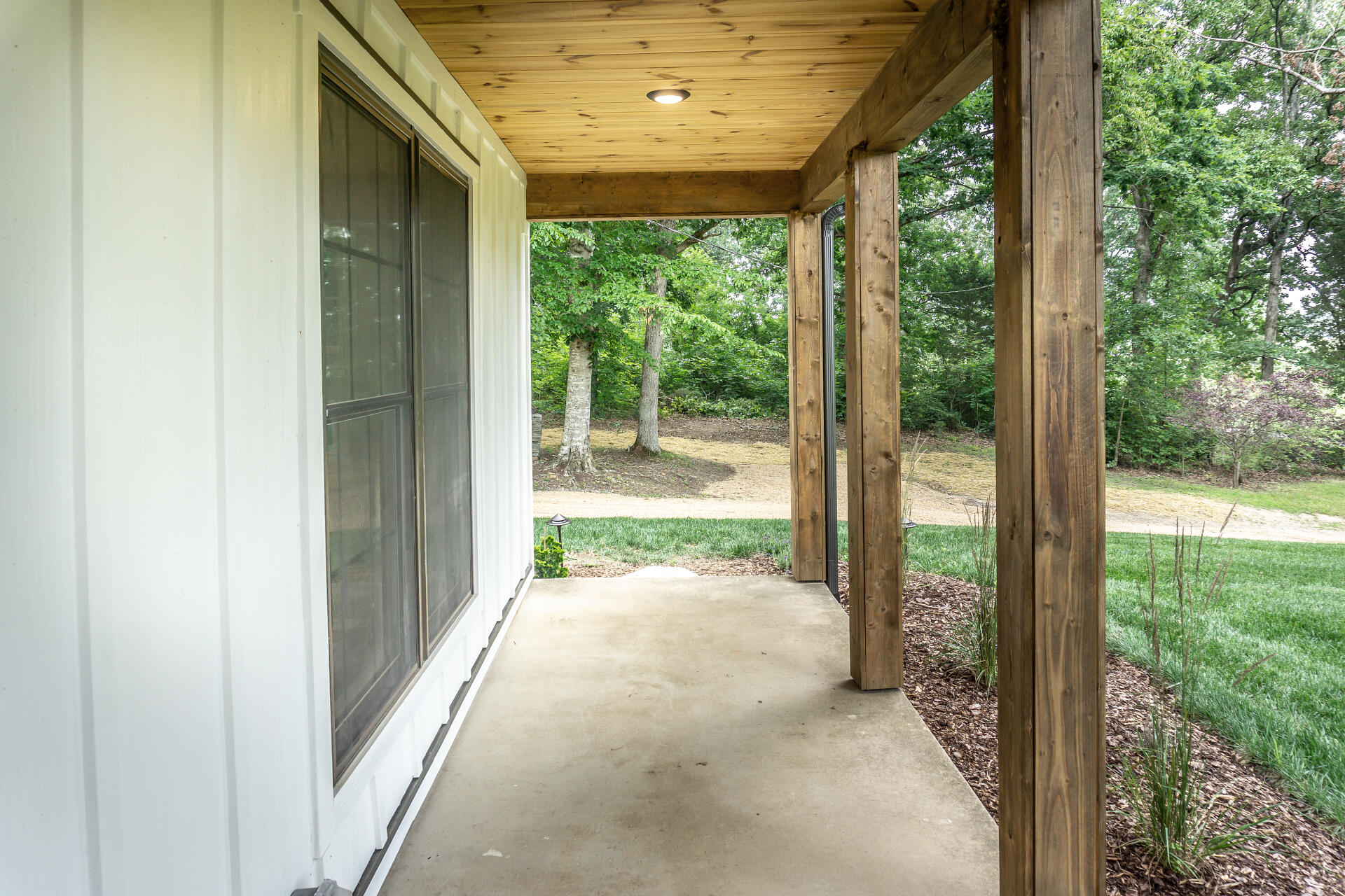 290 Hartman Road Greeneville, TN 37743 - Photo 5 of 72 290HartmanG_054