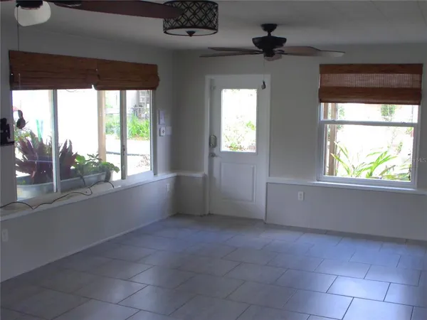 $2,200 | 42 Catalina Drive, DeBary, FL 32713