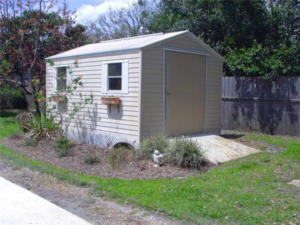 $2,200 | 42 Catalina Drive, DeBary, FL 32713