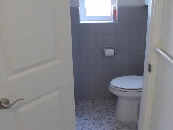 $2,200 | 42 Catalina Drive, DeBary, FL 32713