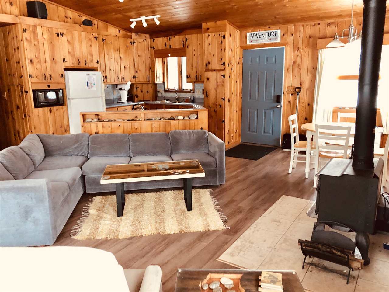 8503 Bay Point Road Beulah, MI 49617 - Photo 5 of 15 1885338-4.JPG