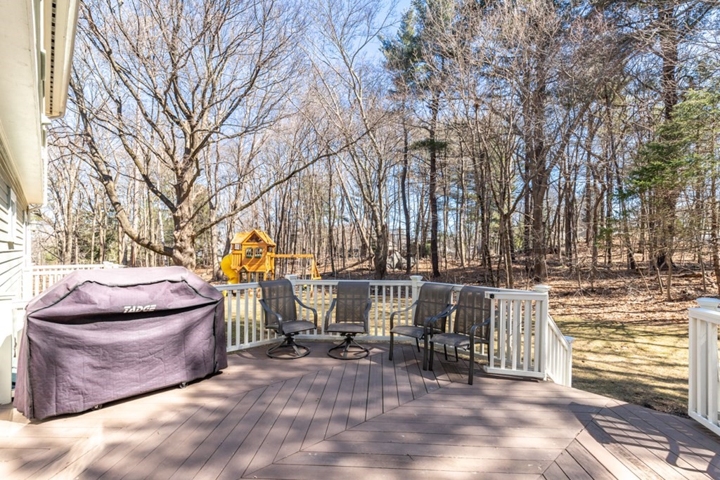 46 Ledge Road Lynnfield, MA 01940 - Photo 36 of 40 Gallery Image 36