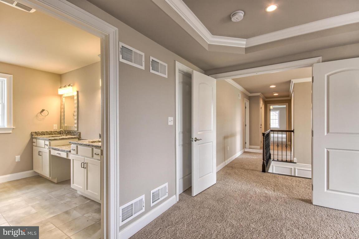 340 Ecker Drive, Unit 33 Lititz, PA 17543 - Photo 12 of 21