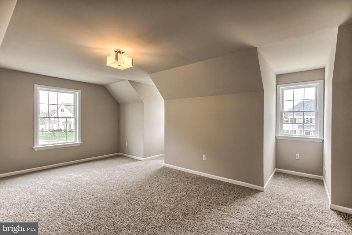 340 Ecker Drive, Unit 33 Lititz, PA 17543 - Photo 18 of 21
