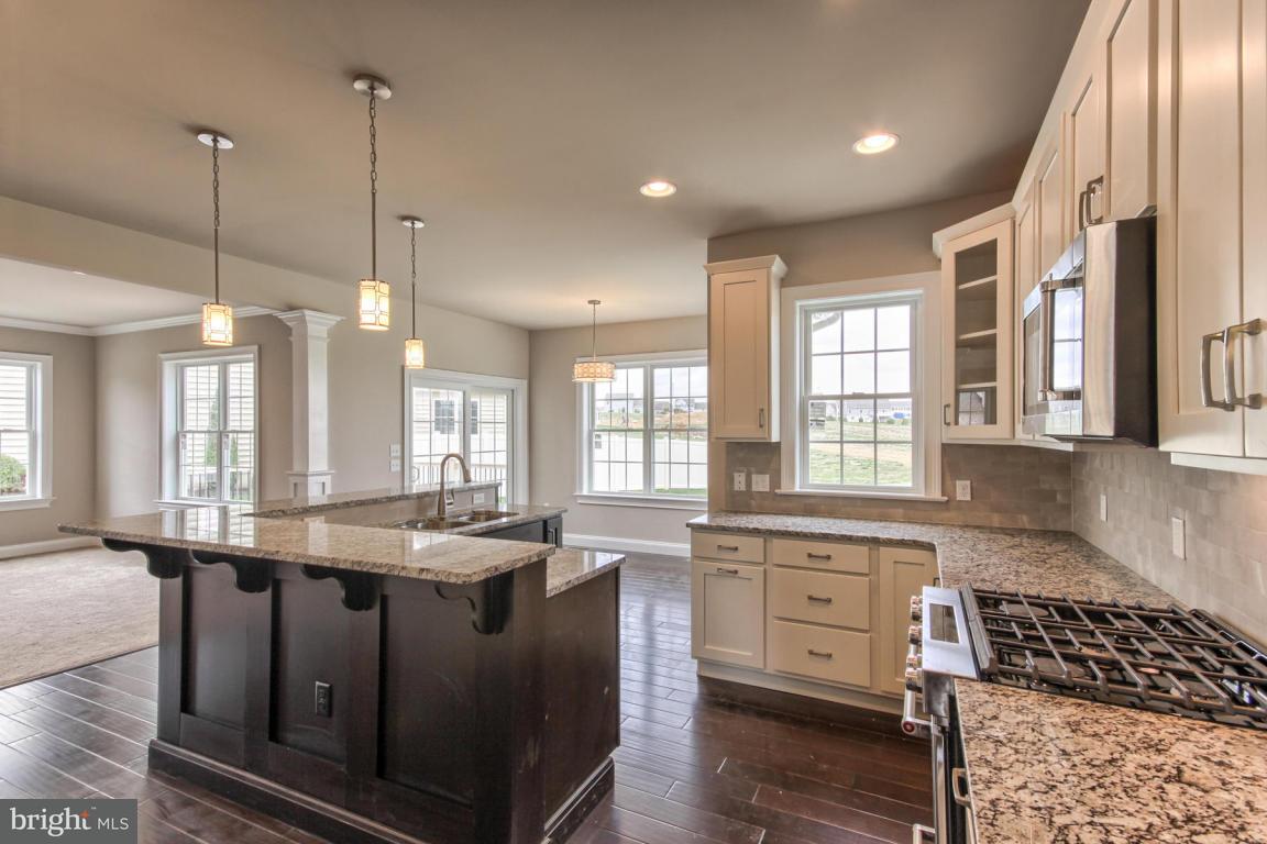 340 Ecker Drive, Unit 33 Lititz, PA 17543 - Photo 7 of 21