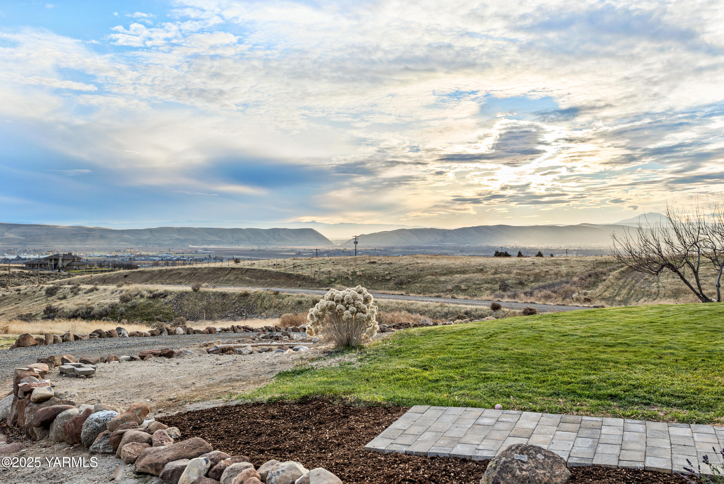 150 Solar Lane Yakima, WA 98901 - Photo 25 of 27 150Solar_10
