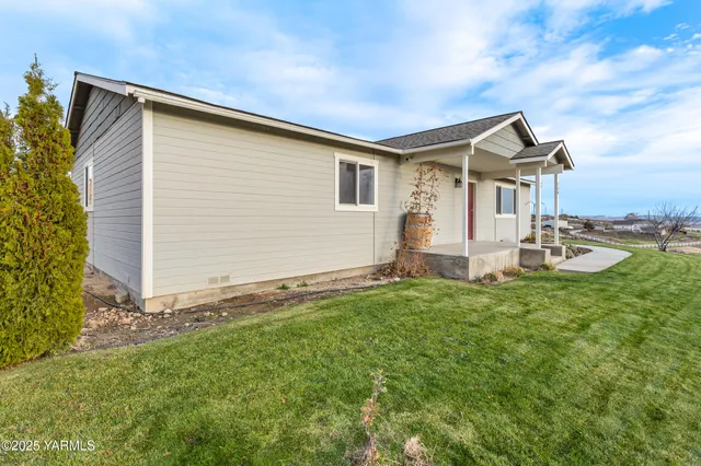 $435,000 | 150 Solar Lane, Yakima, WA 98901