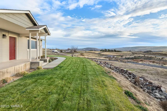 $435,000 | 150 Solar Lane, Yakima, WA 98901