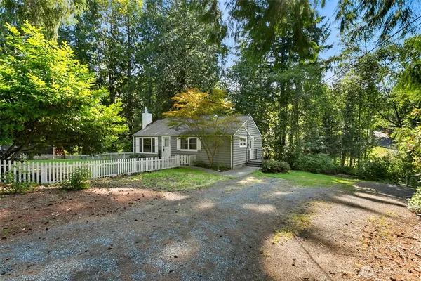 $799,950 | 14841 88th Avenue Northeast, Kenmore, WA 98028