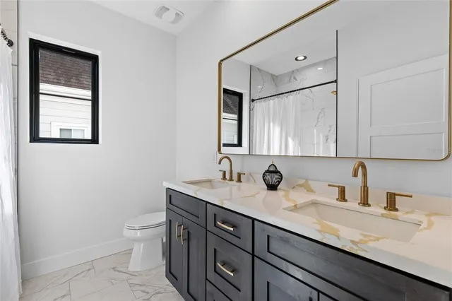 $899,900 | 1044 Southwest 120th Drive, Gainesville, FL 32607