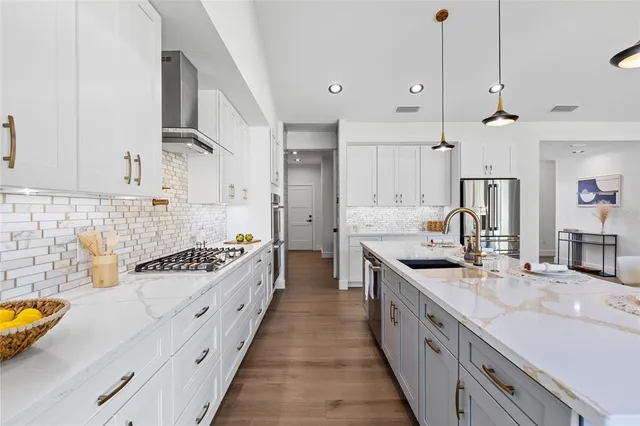 $899,900 | 1044 Southwest 120th Drive, Gainesville, FL 32607